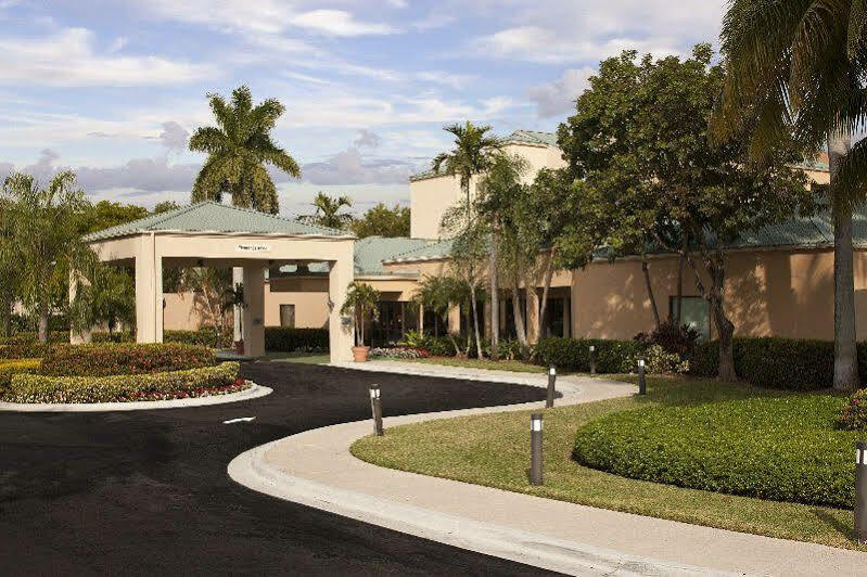 Courtyard Miami Airport West Doral Hotel Exterior foto